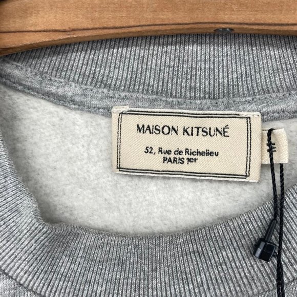 Maison Kitsune Men's Grey Pixel Fox Crewneck Sweatshirt Long Sleeve Size M NWT - Picture 9 of 10